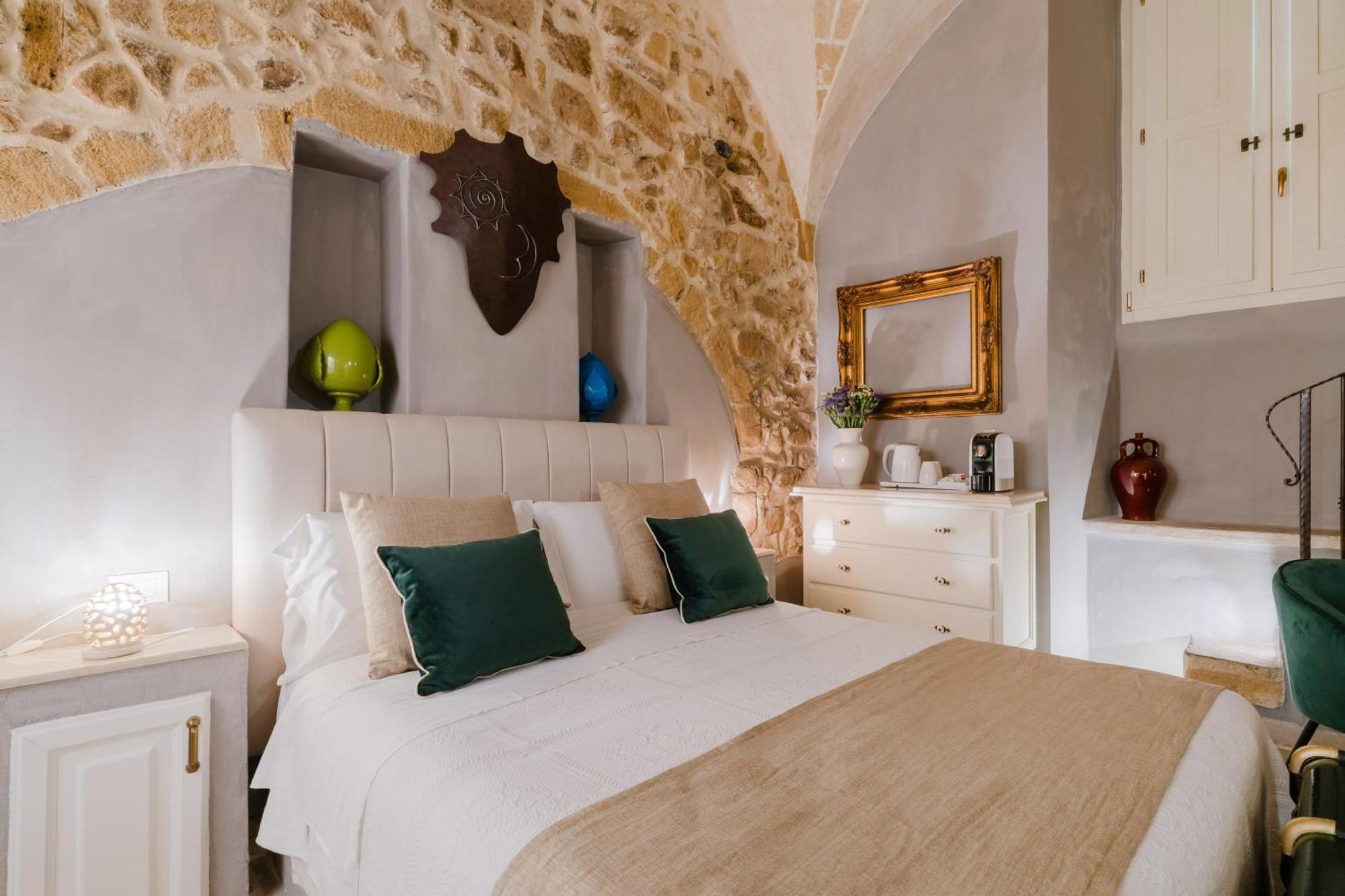 Relais La Casa Del Poeta Bed & Breakfast Gallipoli Exterior photo
