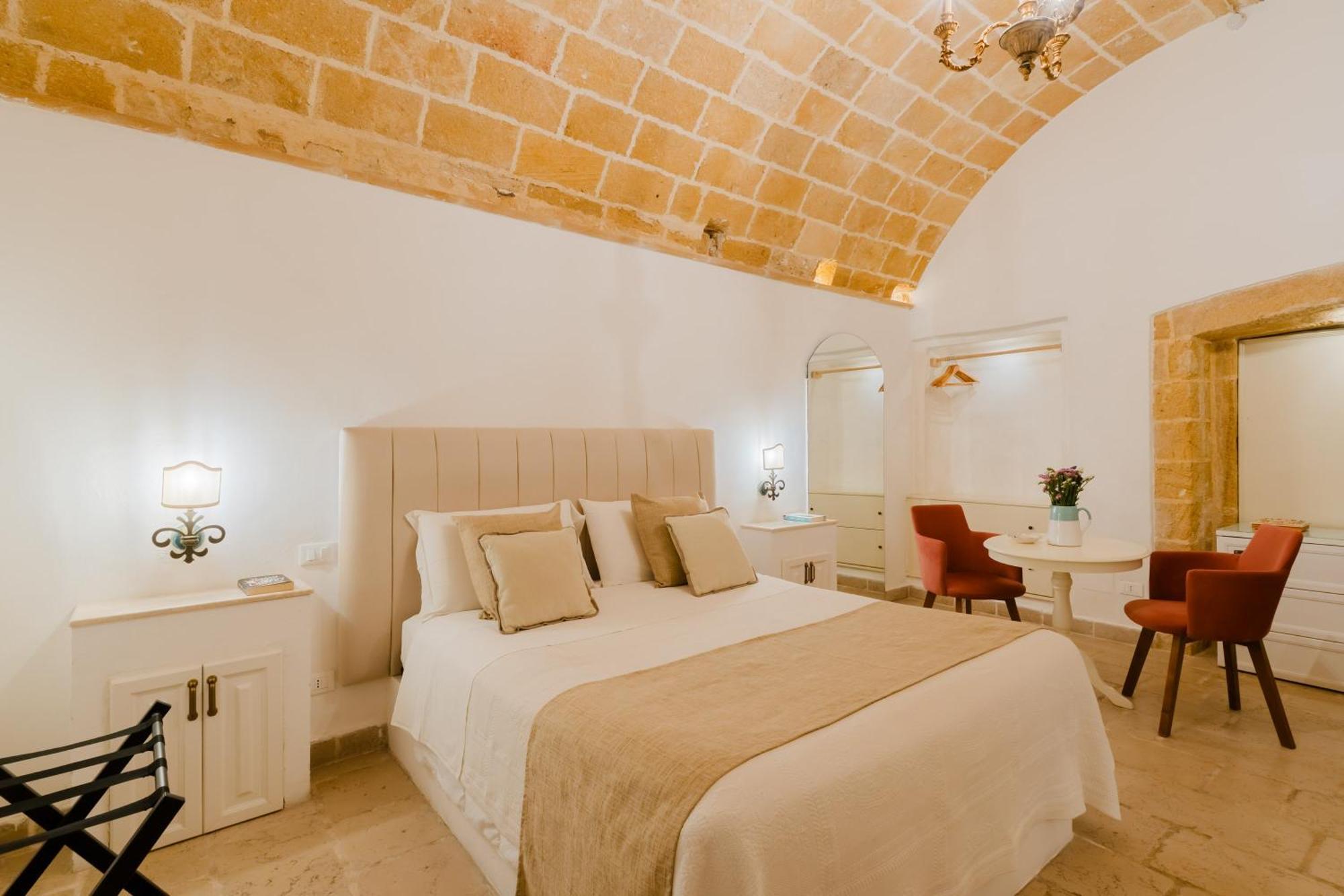 Relais La Casa Del Poeta Bed & Breakfast Gallipoli Exterior photo